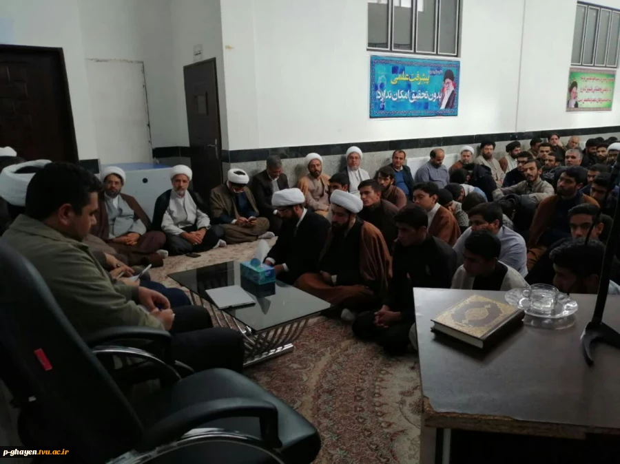 جلسه کرسی آزاد اندیشی در سالروز شهادت دکتر مفتح(روز وحدت حوزه و دانشگاه) 2