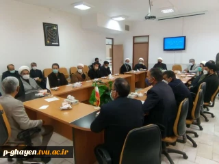 به منظور گرامی داشت یاد و خاطره آیت الله مفتح جلسه ای با حضور روسای مراکز آموزش عالی شهرستان  قاینات و مدیران حوزه علمیه در معیت حاج آقای رحمانی امام جمعه  محترم  برگزار شد.