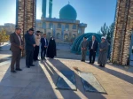 حضور کارکنان و دانشجویان دانشکده فنی و حرفه ای امام خمینی (ره) قاین به مناسبت هفته بسیج بر مزار شهدای گمنام دانشگاه آزاد اسلامی واحد قاینات . آذر 1401 2