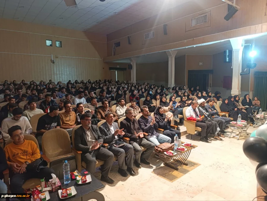 برگزاری گرامیداشت روز دانشجو در دانشگاه ملی مهارت -آموزشکده قاین ۱۶ آذر ماه ۱۴۰۴
 2